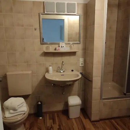 & Nur Fuer Monteure Am Norderteich Hotel