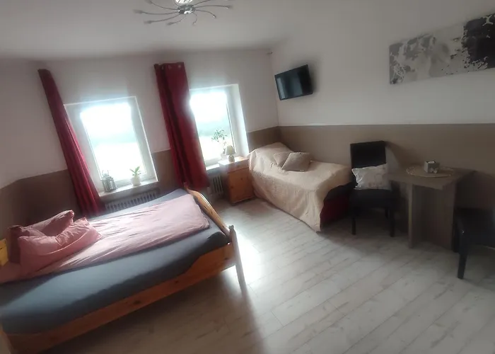 & Nur Fuer Monteure Am Norderteich Hotel Horn-Bad Meinberg